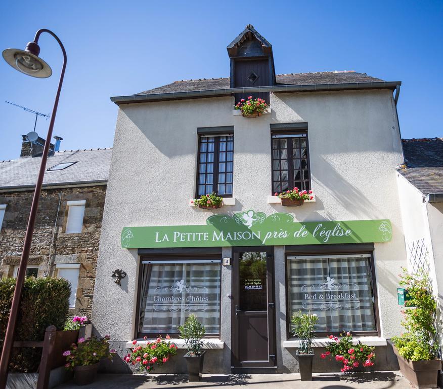 La Petite Maison Pres De L'Eglise Meillac 외부 사진